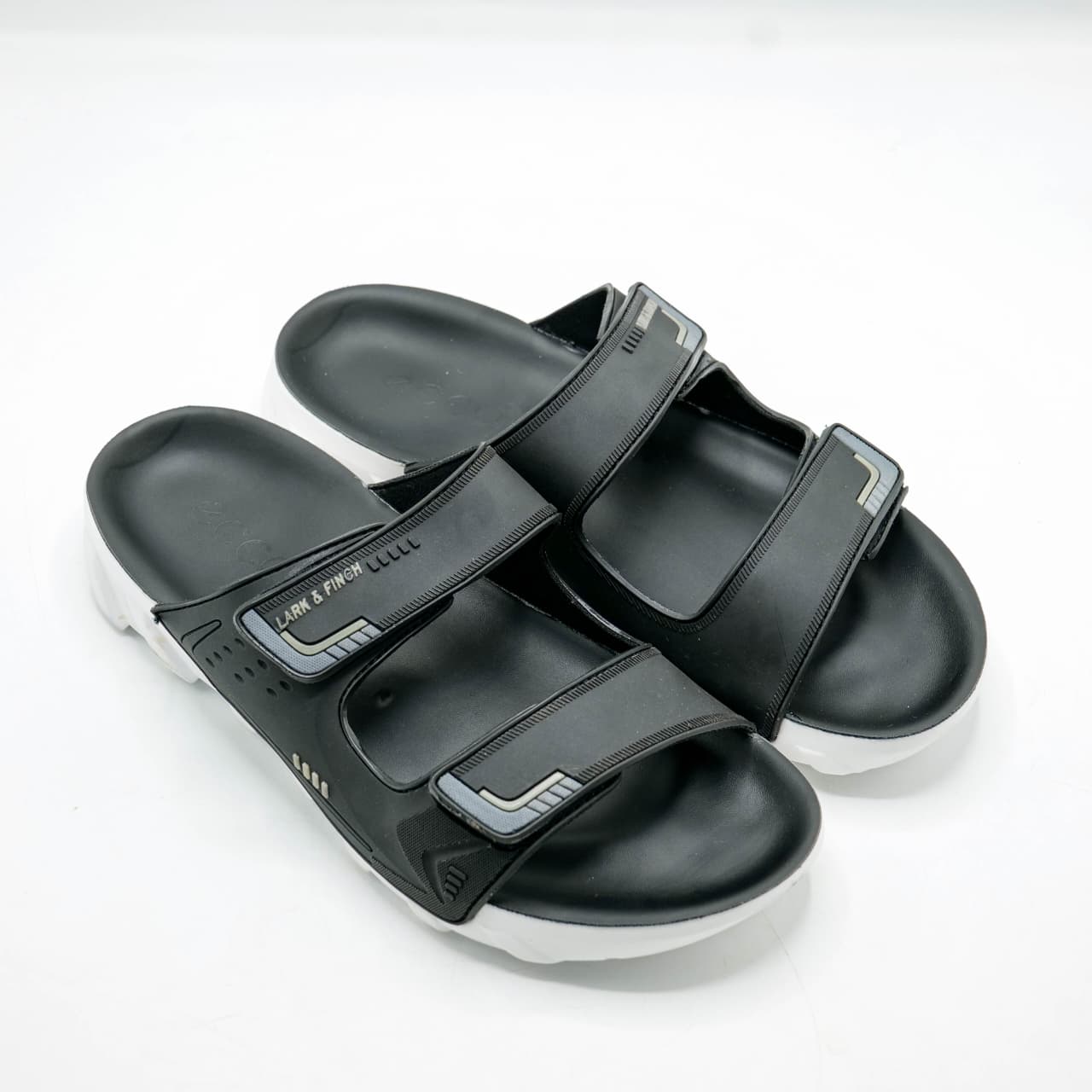 ECCO LIGHT WEIGHT SLIPPPERS